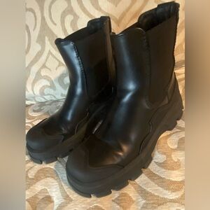 Zara Black Chunky Ankle Boots unisex
